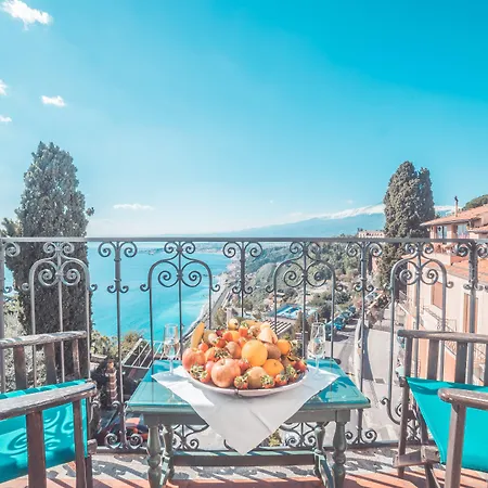 Paradiso 4*