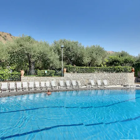 Ξενοδοχείο Paradiso