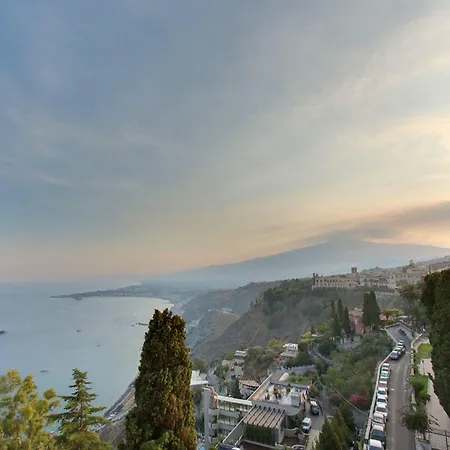 Paradiso Ταορμίνα
