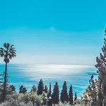 Ξενοδοχείο Paradiso 4*