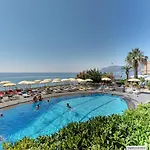 Paradiso Ξενοδοχείο 4*