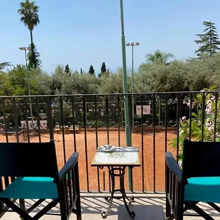 Paradiso Hotel
