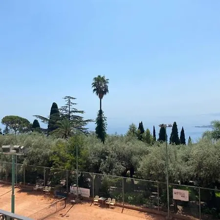 Paradiso Hotel
