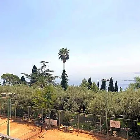 Paradiso 4*