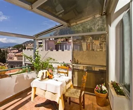 Paradiso Hotel 4*